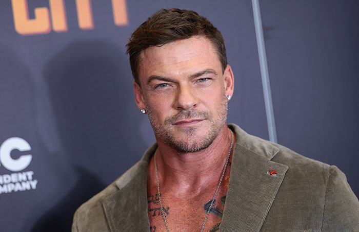 ‘Reacher’ Star Alan Ritchson Sparks Furious Debate After Claiming Studios Begged Him To Shut Up About Politics ‘Reacher’ Star Alan Ritchson Sparks Furious Debate After Claiming Studios Begged Him To Shut Up About Politics