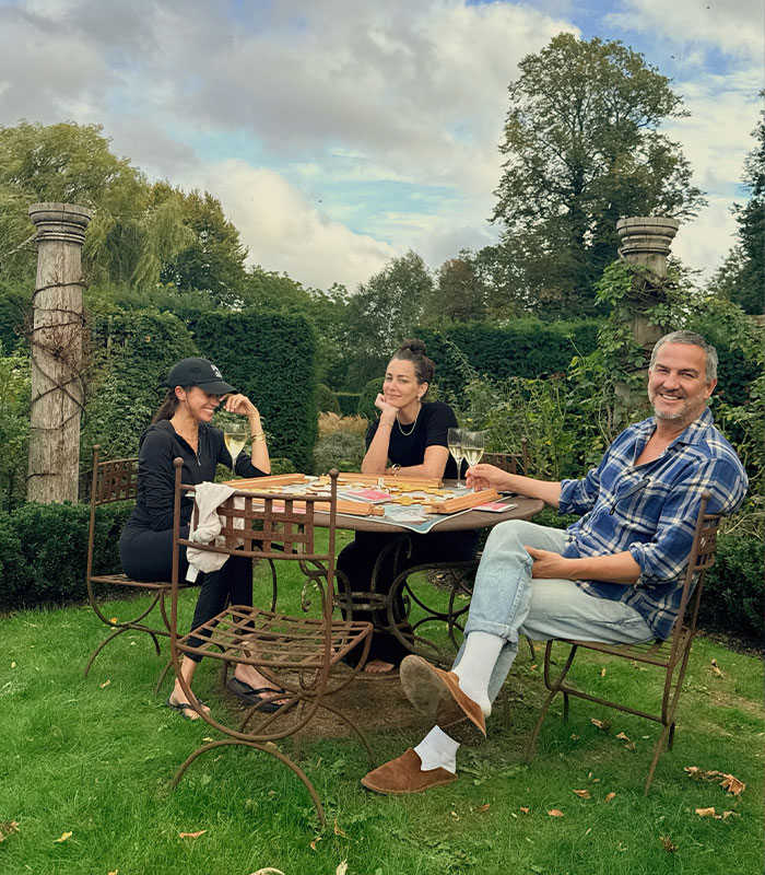 ‘Hypocrites’ Meghan Markle And Prince Harry Face Scrutiny After BFF’s Rare Glimpse Inside Their New UK Life ‘Hypocrites’ Meghan Markle And Prince Harry Face Scrutiny After BFF’s Rare Glimpse Inside Their New UK Life