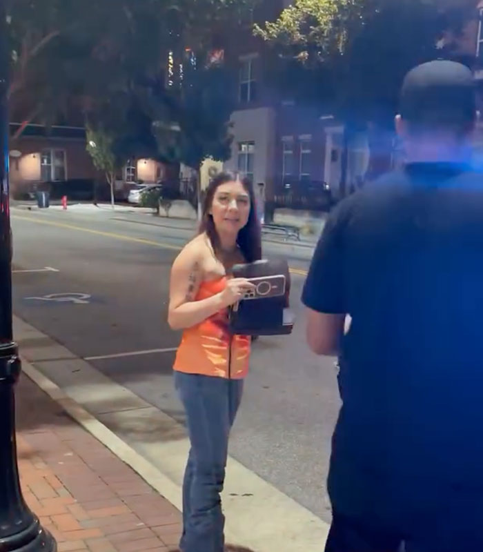 Woman Thinks She Can Boldly Hurl N-Word On Street, But Quickly Learns Actions Have Consequences Woman Thinks She Can Boldly Hurl N-Word On Street, But Quickly Learns Actions Have Consequences