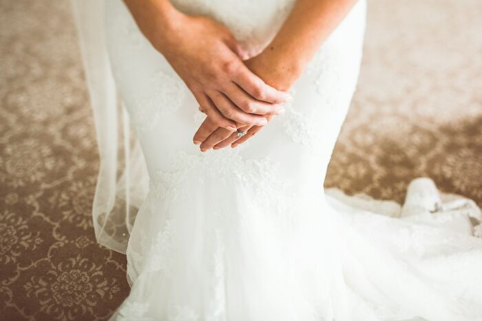 “The Cow Got Out!”: 57 Times Weddings Served Up Much More Than Romance And Rings “The Cow Got Out!”: 57 Times Weddings Served Up Much More Than Romance And Rings