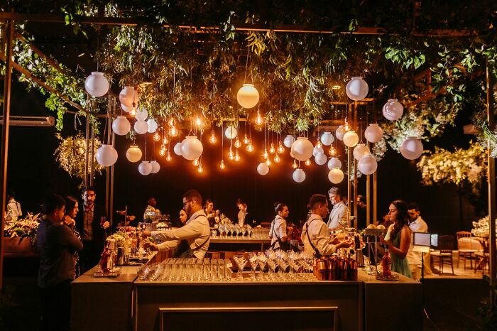 “The Cow Got Out!”: 57 Times Weddings Served Up Much More Than Romance And Rings “The Cow Got Out!”: 57 Times Weddings Served Up Much More Than Romance And Rings