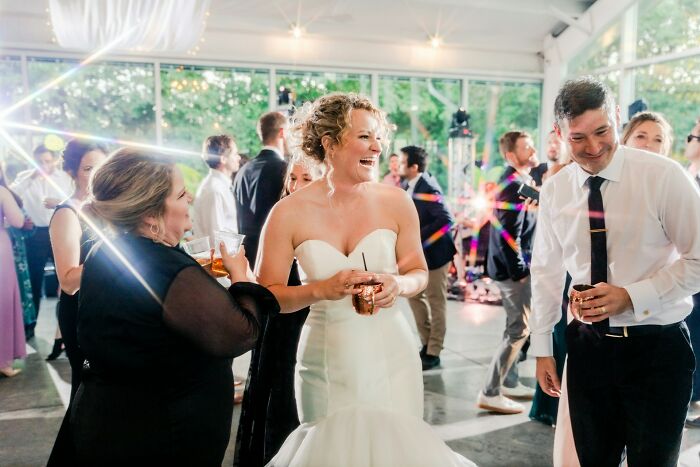 “The Cow Got Out!”: 57 Times Weddings Served Up Much More Than Romance And Rings “The Cow Got Out!”: 57 Times Weddings Served Up Much More Than Romance And Rings