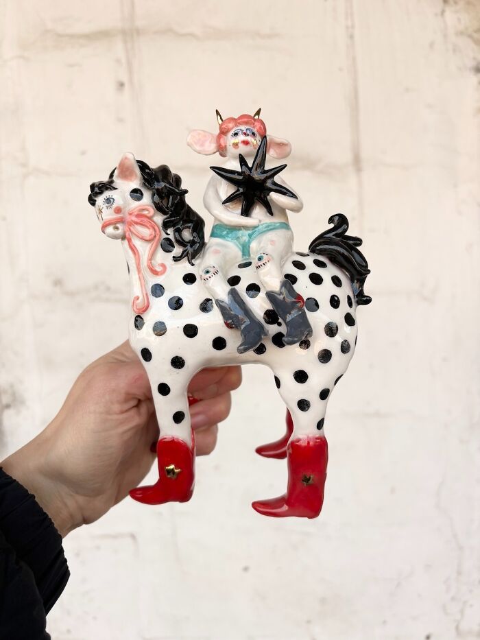 This Artist Creates Adorable Weird Ceramic Sculptures That Double As Home Decor (40 Pics)