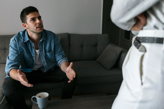 Man Asks Girlfriend Not To Stay The Night With Her Ex, Her Response Makes Him Rethink The Relationship Man Asks Girlfriend Not To Stay The Night With Her Ex, Her Response Makes Him Rethink The Relationship