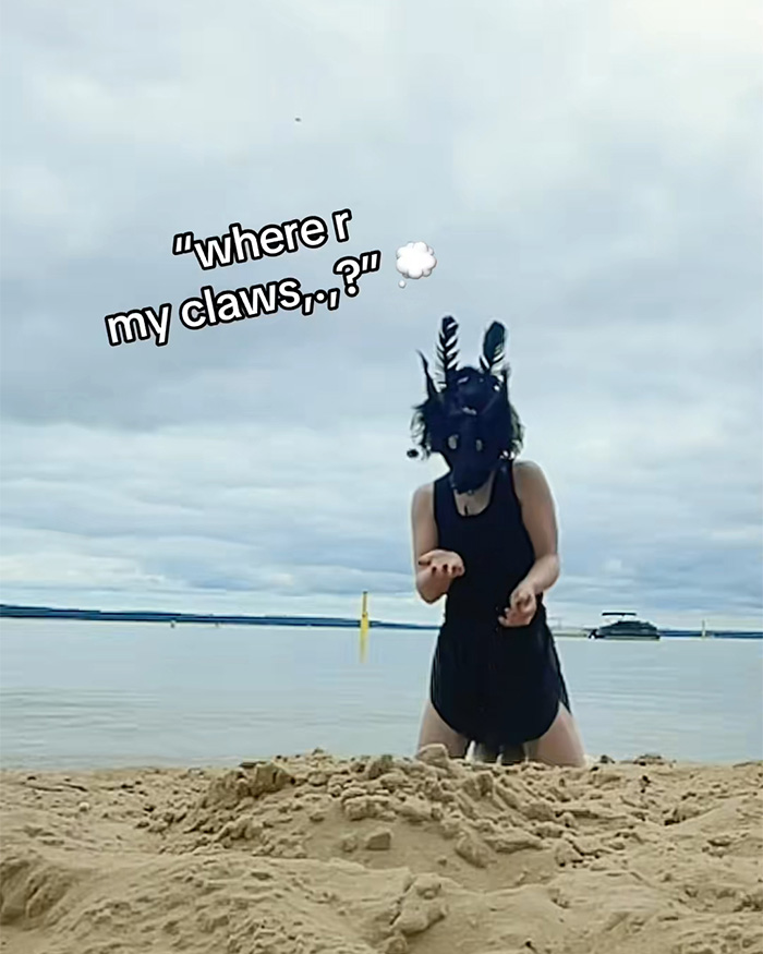 Viral Beach Video Of Girl&rsquo;s &lsquo;Therianthropic Mental Shift&rsquo; Sparks Wild Reactions, Experts Explain What&rsquo;s Behind It