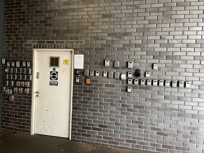 93 Hotel And Airbnb Fails That Might Make You Inspect Every Booking Photo Twice 93 Hotel And Airbnb Fails That Might Make You Inspect Every Booking Photo Twice