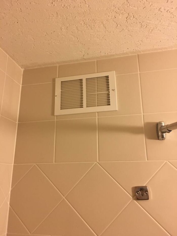 93 Hotel And Airbnb Fails That Might Make You Inspect Every Booking Photo Twice 93 Hotel And Airbnb Fails That Might Make You Inspect Every Booking Photo Twice
