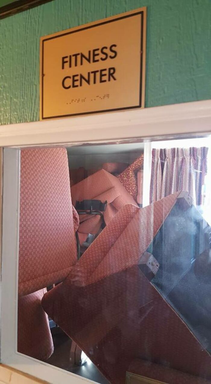 93 Hotel And Airbnb Fails That Might Make You Inspect Every Booking Photo Twice 93 Hotel And Airbnb Fails That Might Make You Inspect Every Booking Photo Twice