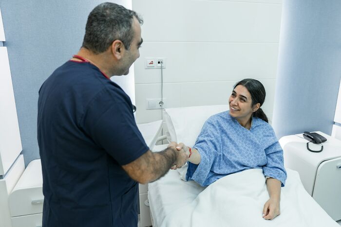 40 Women Share The Sexist Treatment They Received From Doctors Who Should Have Known Better 40 Women Share The Sexist Treatment They Received From Doctors Who Should Have Known Better