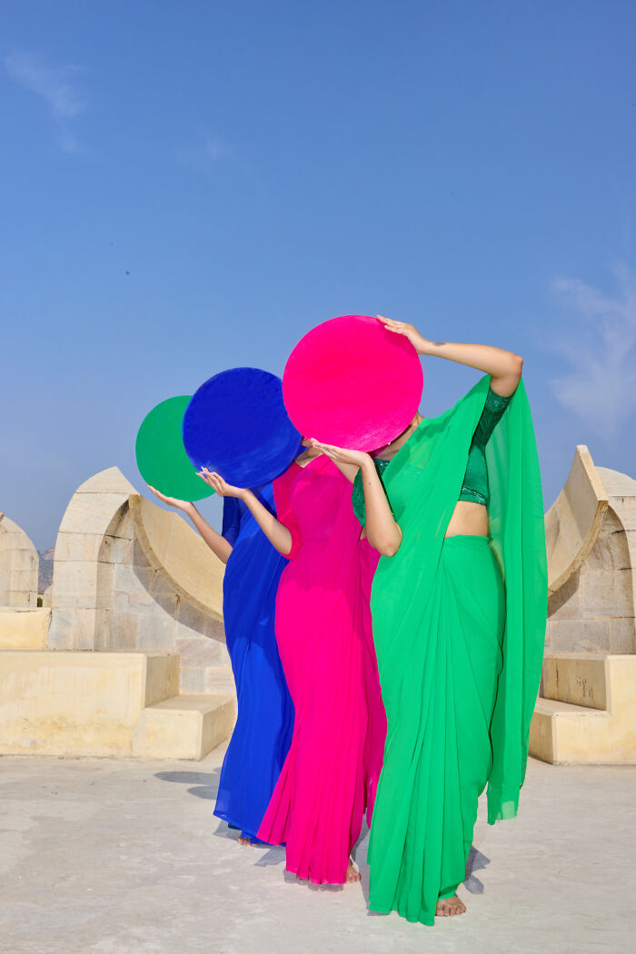 32 Surreal Photos From Julia Buruleva’s Ongoing “Art Expedition” Around The World 32 Surreal Photos From Julia Buruleva’s Ongoing “Art Expedition” Around The World