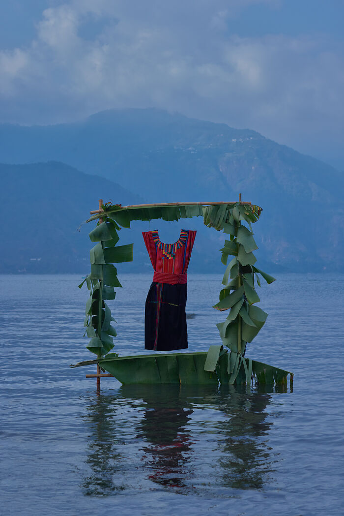 32 Surreal Photos From Julia Buruleva’s Ongoing “Art Expedition” Around The World 32 Surreal Photos From Julia Buruleva’s Ongoing “Art Expedition” Around The World