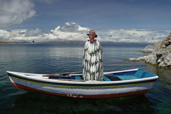 32 Surreal Photos From Julia Buruleva’s Ongoing “Art Expedition” Around The World 32 Surreal Photos From Julia Buruleva’s Ongoing “Art Expedition” Around The World