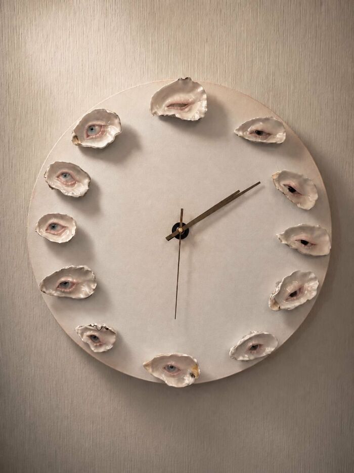 Artists Angie And Yoori Turn Seashells Into Surreal Sculptures With Human Eyes (33 Pics) Artists Angie And Yoori Turn Seashells Into Surreal Sculptures With Human Eyes (33 Pics)