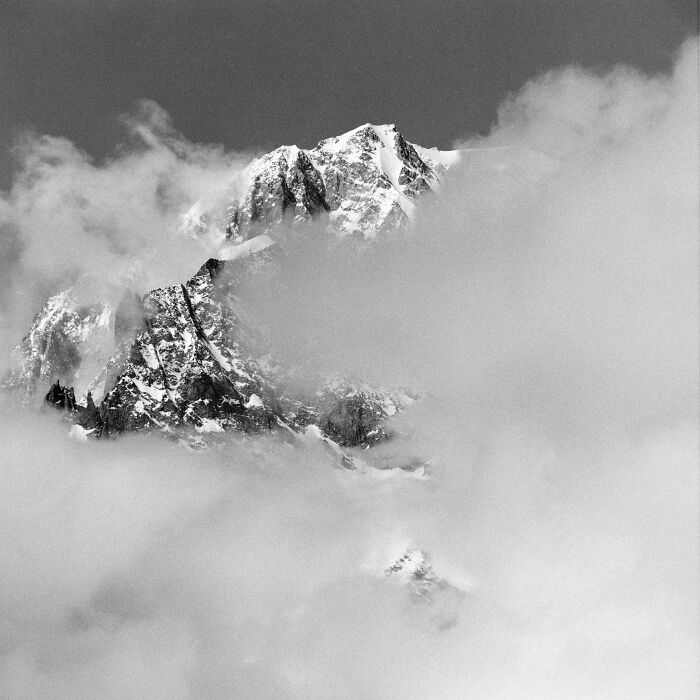 32 Stunning Winning Photos From The 2026 Analog Sparks International Film Photography Awards 32 Stunning Winning Photos From The 2026 Analog Sparks International Film Photography Awards