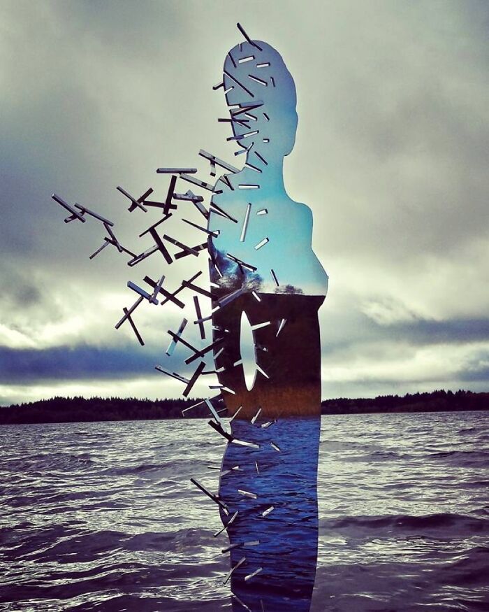 35 Reflective Artworks By Rob Mulholland That Seem To Disappear Into The Landscape 35 Reflective Artworks By Rob Mulholland That Seem To Disappear Into The Landscape