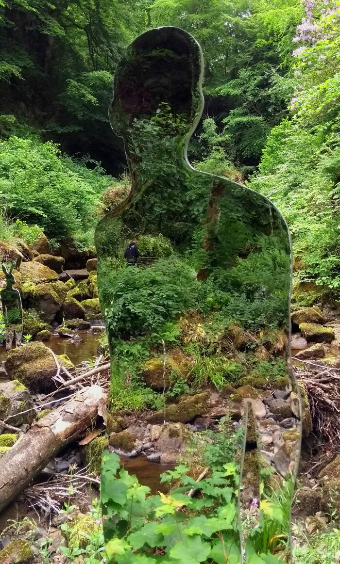 35 Reflective Artworks By Rob Mulholland That Seem To Disappear Into The Landscape 35 Reflective Artworks By Rob Mulholland That Seem To Disappear Into The Landscape