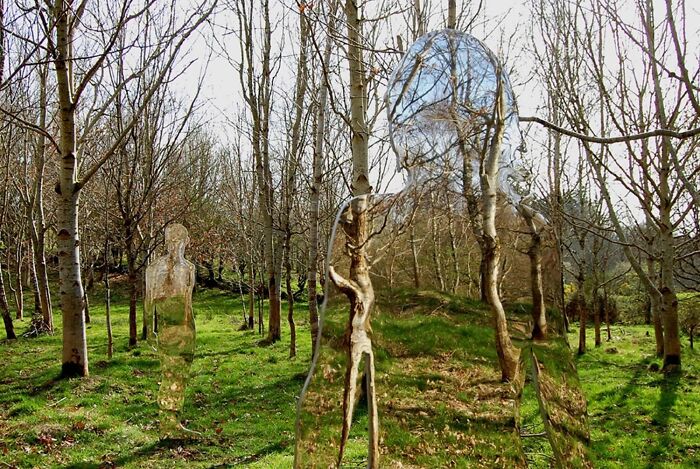 35 Reflective Artworks By Rob Mulholland That Seem To Disappear Into The Landscape 35 Reflective Artworks By Rob Mulholland That Seem To Disappear Into The Landscape