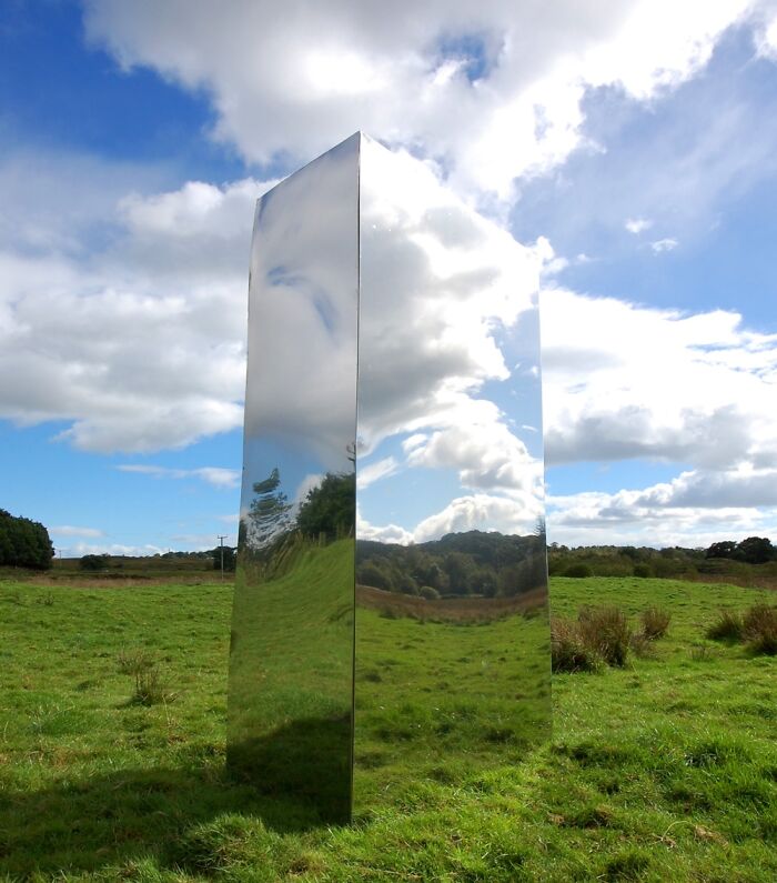35 Reflective Artworks By Rob Mulholland That Seem To Disappear Into The Landscape 35 Reflective Artworks By Rob Mulholland That Seem To Disappear Into The Landscape