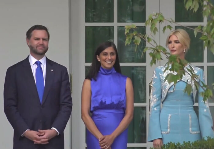 Lip Reader Reveals The Comment From JD Vance That Made Ivanka Trump Warn Him “Don’t Say That”