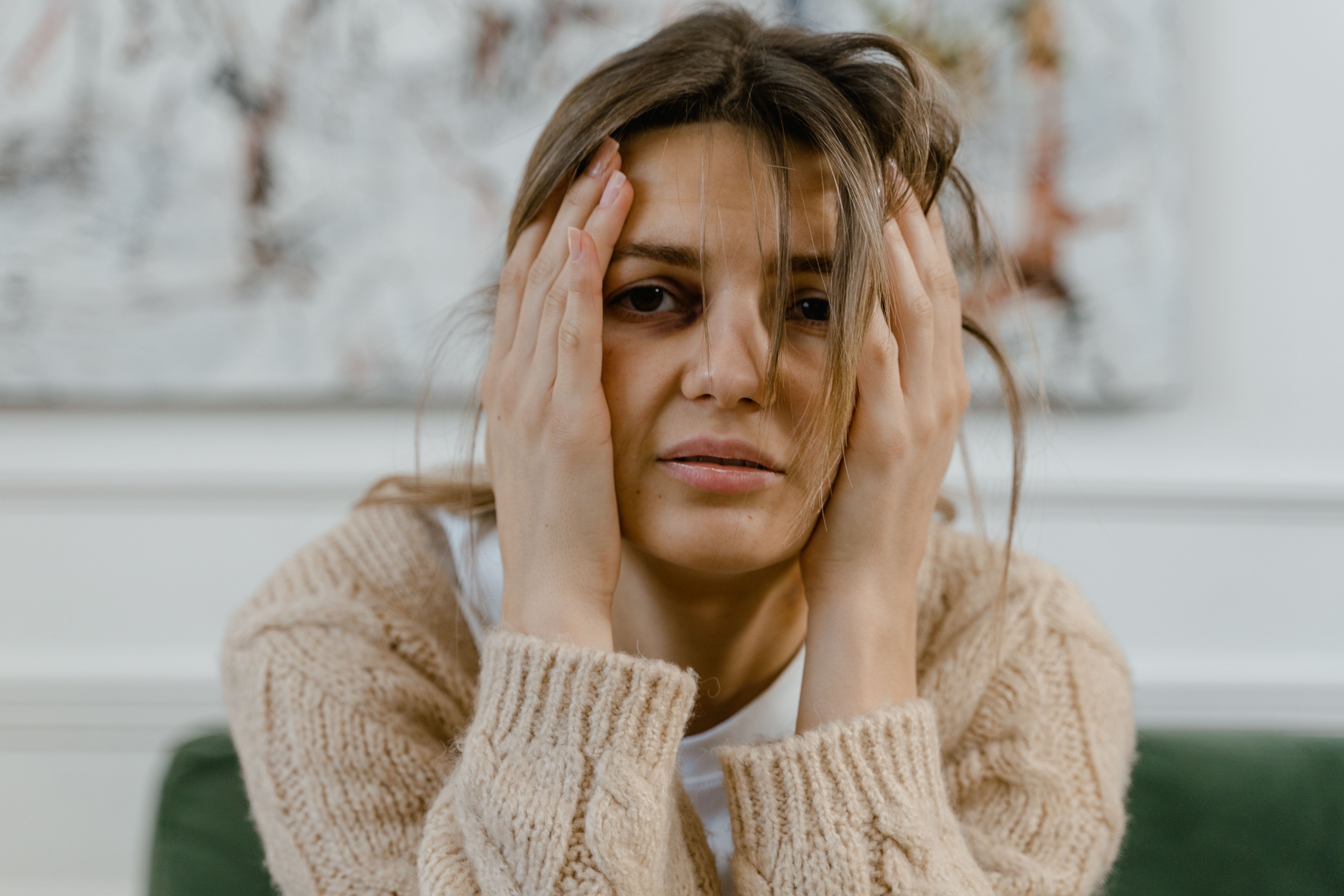 Woman Can’t Believe Her Pregnancy Test, Boyfriend Is Convinced She’s Lying