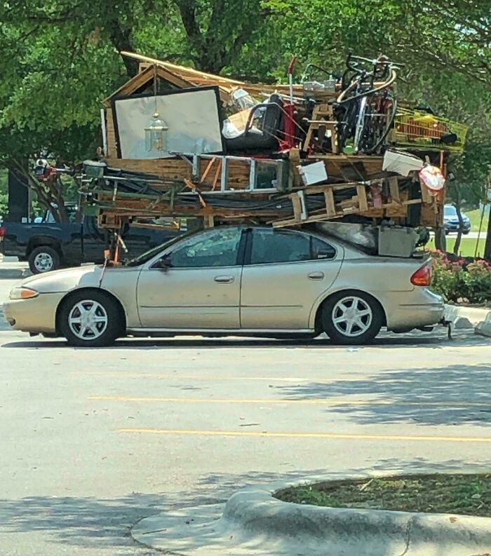 Moving Day Chaos Presented Perfectly In These 58 Pics Moving Day Chaos Presented Perfectly In These 58 Pics
