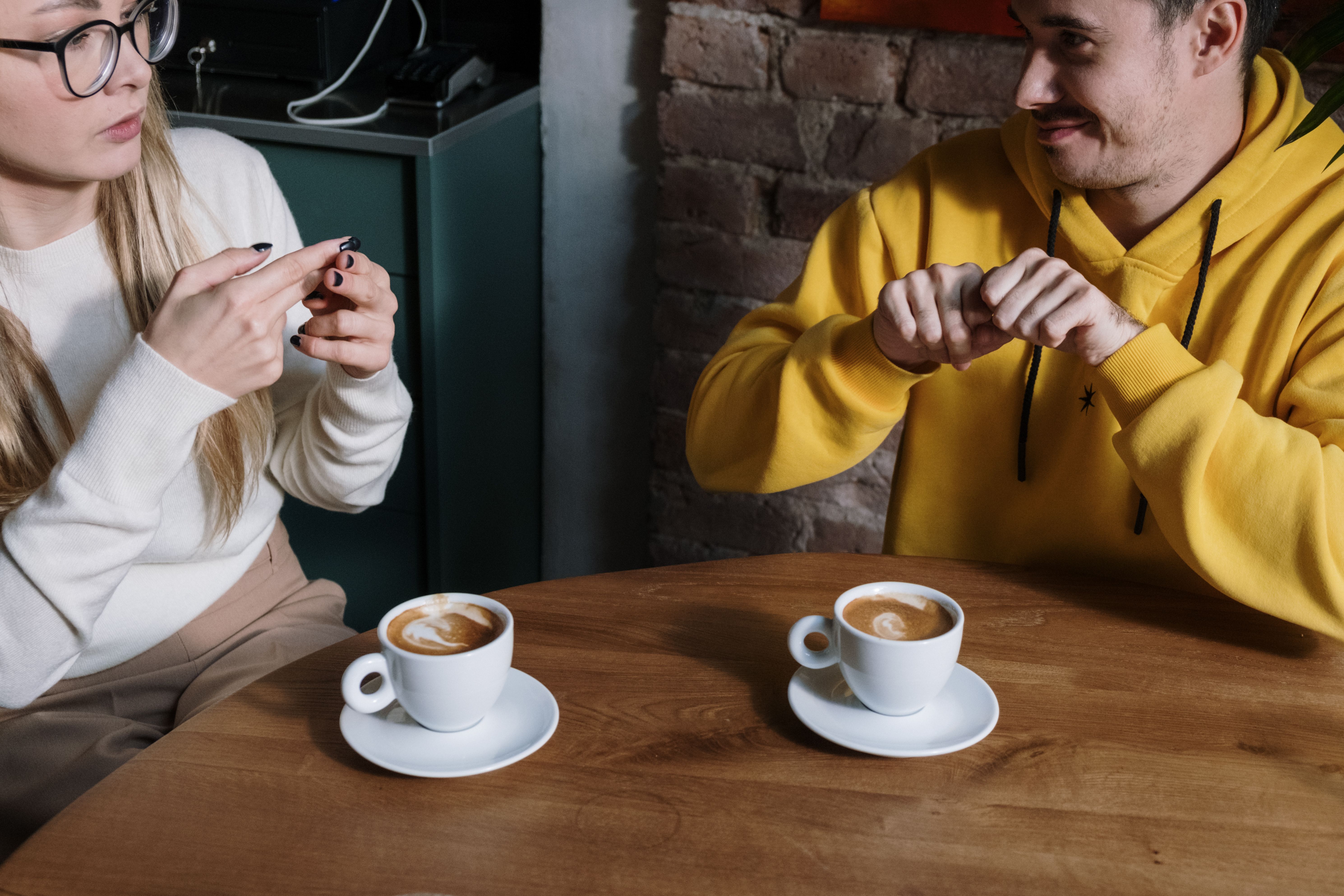 Deaf Bride Was Ready To Give Her Family One Last Chance, But One Coffee Shop Meeting Changed Everything