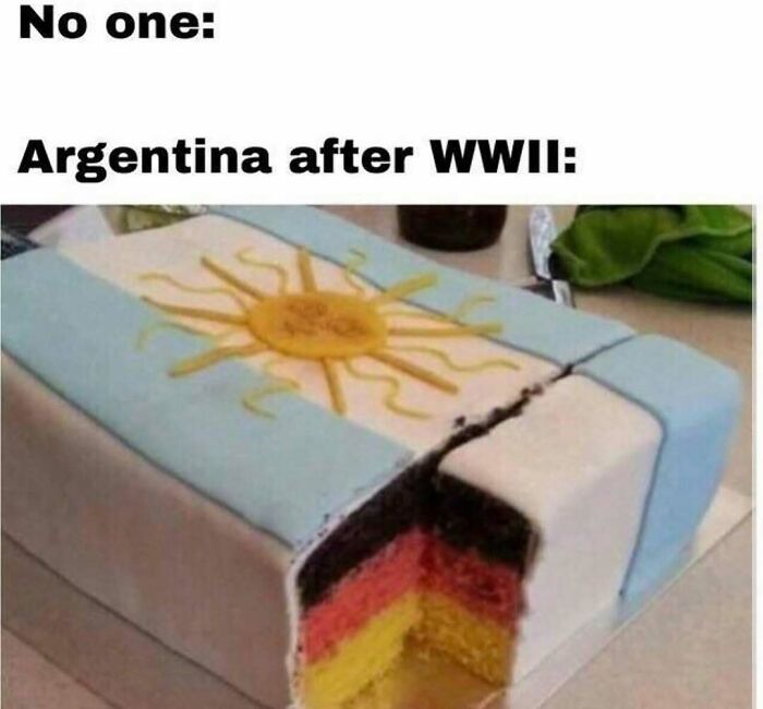 82 History Memes That Make Humanity&rsquo;s Worst Moments Weirdly Funny