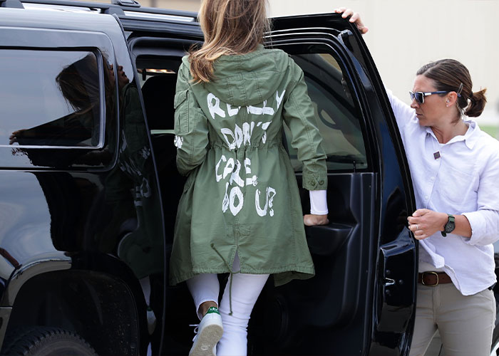 Melania Trump Hit With Damning Backlash Over Outfit Choice During Xi Jinping White House State Dinner: “Ridiculous” Melania Trump Hit With Damning Backlash Over Outfit Choice During Xi Jinping White House State Dinner: “Ridiculous”