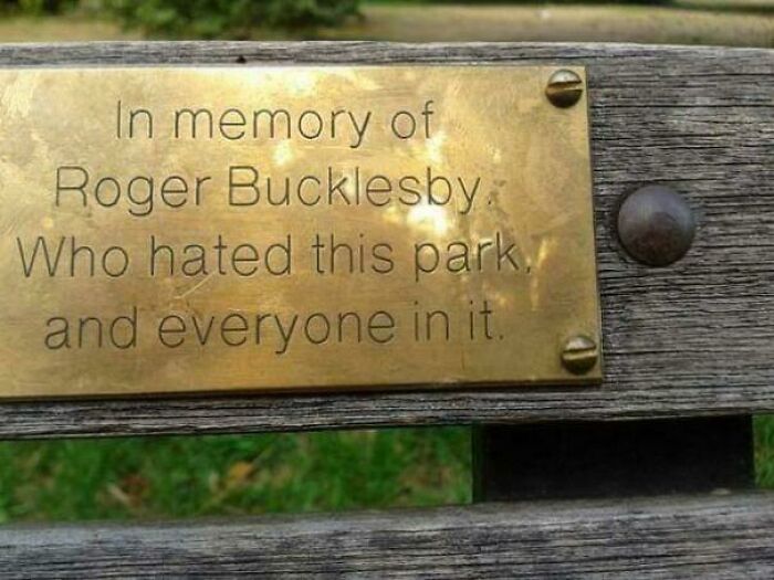 73 Hilarious And Unhinged Signs That Definitely Caught People’s Attention 73 Hilarious And Unhinged Signs That Definitely Caught People’s Attention