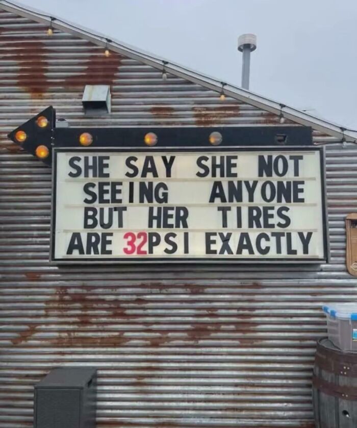73 Hilarious And Unhinged Signs That Definitely Caught People’s Attention 73 Hilarious And Unhinged Signs That Definitely Caught People’s Attention