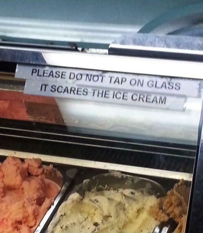 73 Hilarious And Unhinged Signs That Definitely Caught People’s Attention 73 Hilarious And Unhinged Signs That Definitely Caught People’s Attention