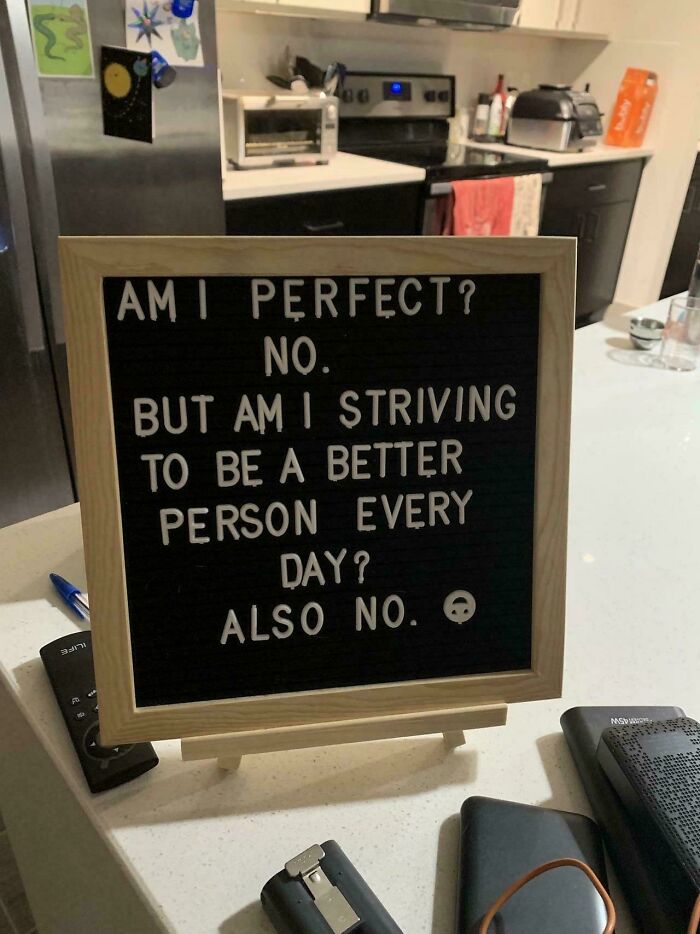 73 Hilarious And Unhinged Signs That Definitely Caught People’s Attention 73 Hilarious And Unhinged Signs That Definitely Caught People’s Attention