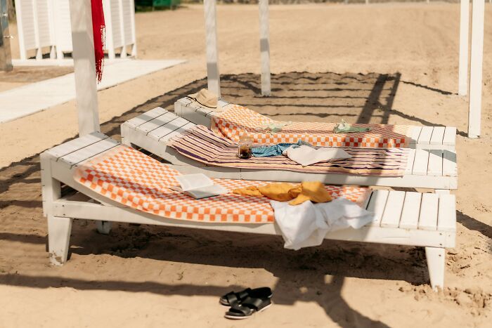33 Satisfying Petty Revenge Stories From Vacations That Prove Getting Even Can Happen Anywhere