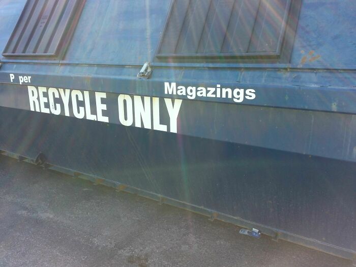 74 People Who Had Exactly One Job And Still Found A Way To Hilariously Mess It Up