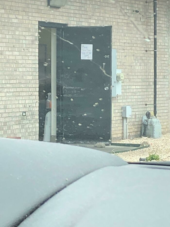 74 People Who Had Exactly One Job And Still Found A Way To Hilariously Mess It Up