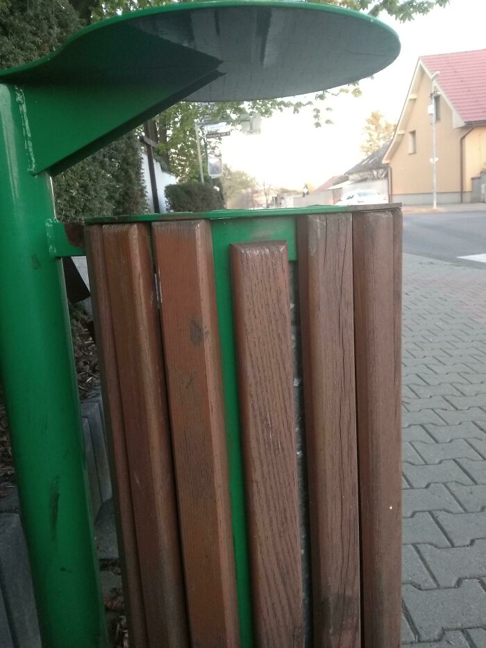 74 People Who Had Exactly One Job And Still Found A Way To Hilariously Mess It Up