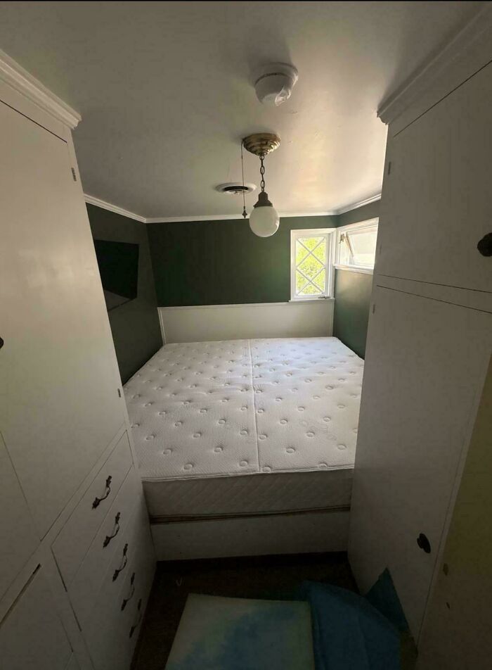 96 Houses Where Someone Clearly Had A Big Vision, But Nobody Stopped To Ask If It Was A Good One