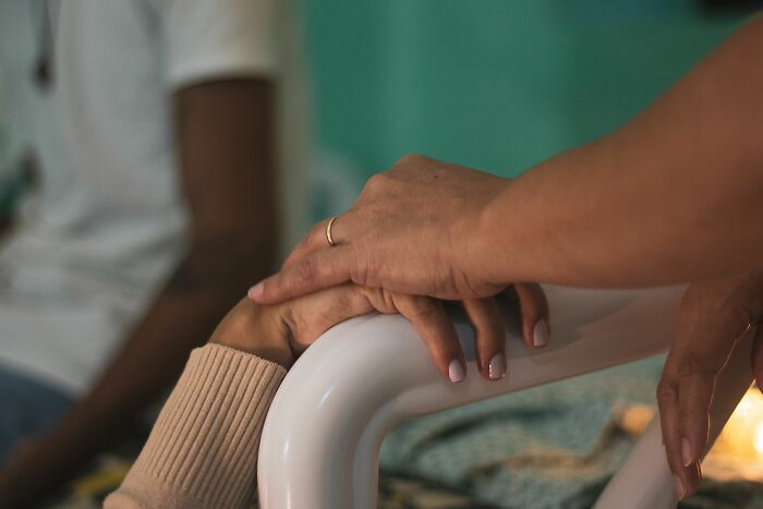 65 Medical Workers Share Patient Stories That Were Too Funny, Sweet, Or Strange To Forget 65 Medical Workers Share Patient Stories That Were Too Funny, Sweet, Or Strange To Forget