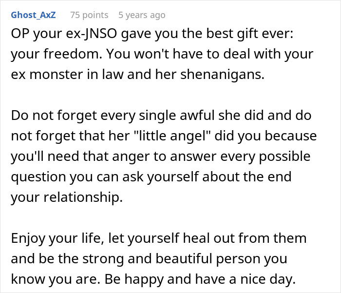 Woman Reluctantly Accepts Her Future MIL&rsquo;s Gift, But Then Her Wedding Plans Begin Falling Apart