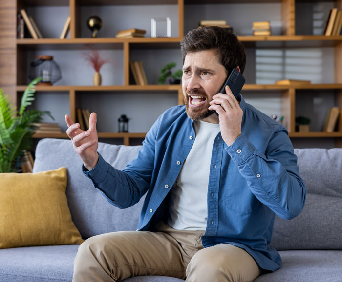 Dad Dumps His Kids On Bro’s Porch Without Warning, Learns “Family” Isn’t A Free Babysitting Service Dad Dumps His Kids On Bro’s Porch Without Warning, Learns “Family” Isn’t A Free Babysitting Service