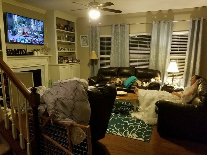 93 Husbands Post The Ridiculous, Cute Or Unhinged Things Their Wives Do 93 Husbands Post The Ridiculous, Cute Or Unhinged Things Their Wives Do