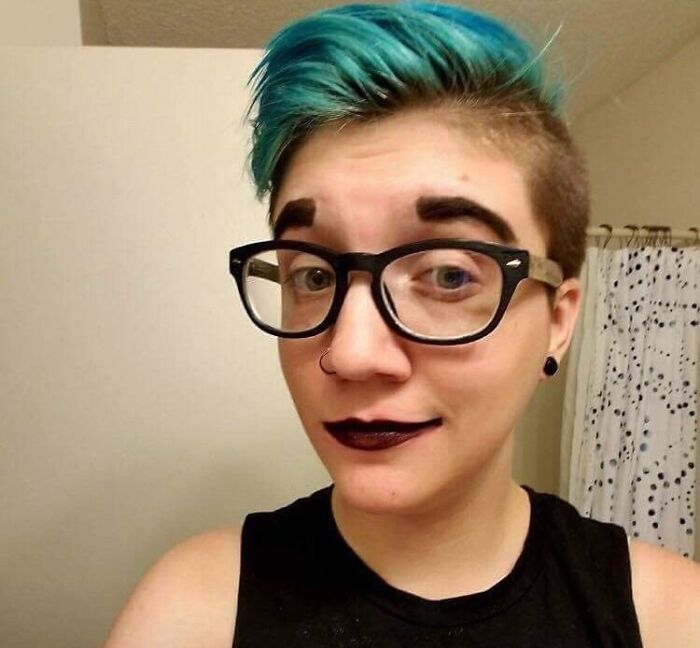 64 People Share The Beauty Procedures They Wish They Could Take Back