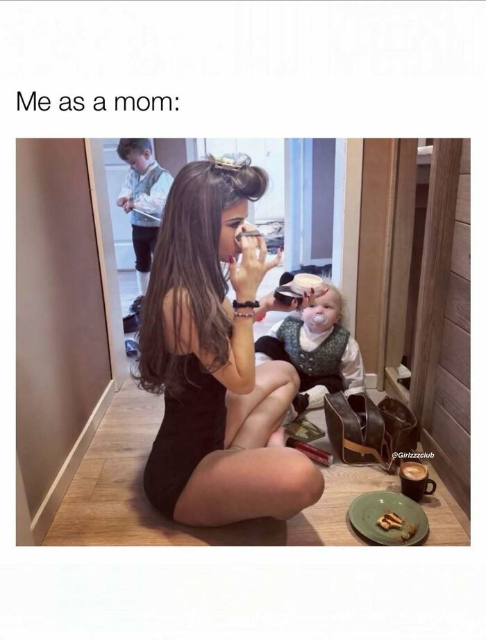 80 Funny Memes About The Weirdly Specific Realities Of Being A Woman