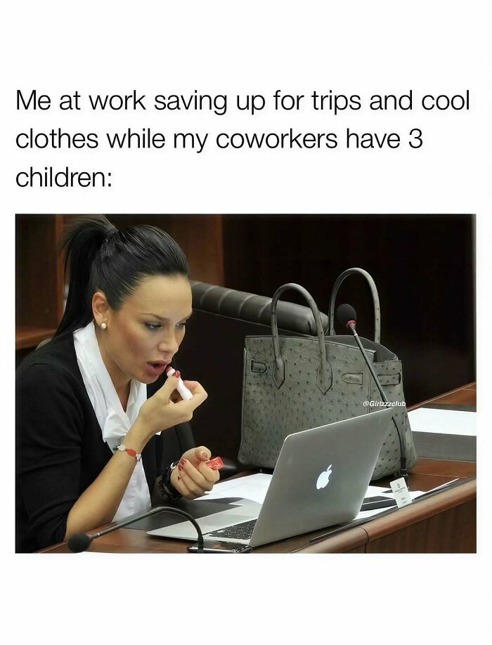 80 Funny Memes About The Weirdly Specific Realities Of Being A Woman