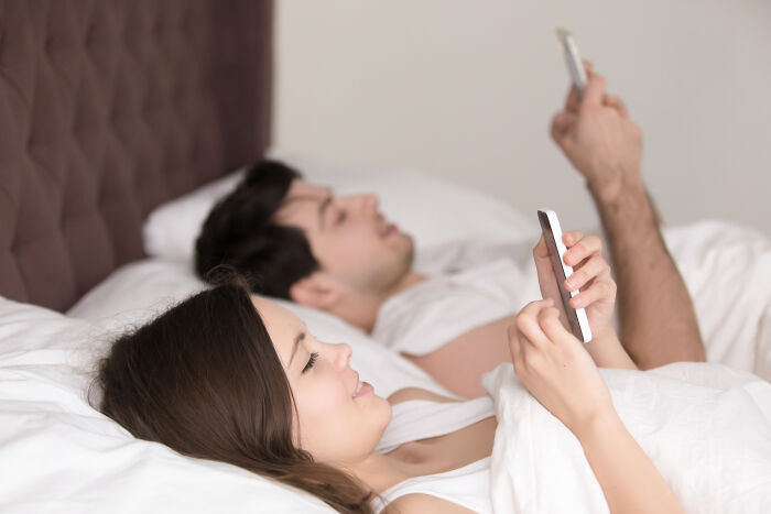 57 Unsettling And Creepy Things People Did To A Partner That They Never Plan To Confess To