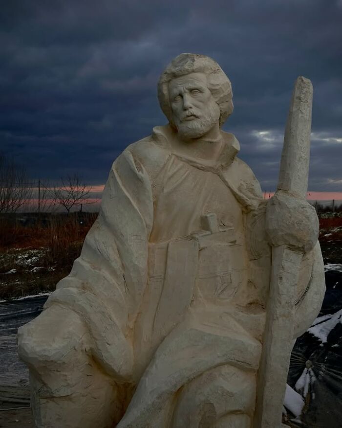 This Polish Artist Turns Blocks Of Wood Into Incredibly Lifelike Sculptures (30 Pics)