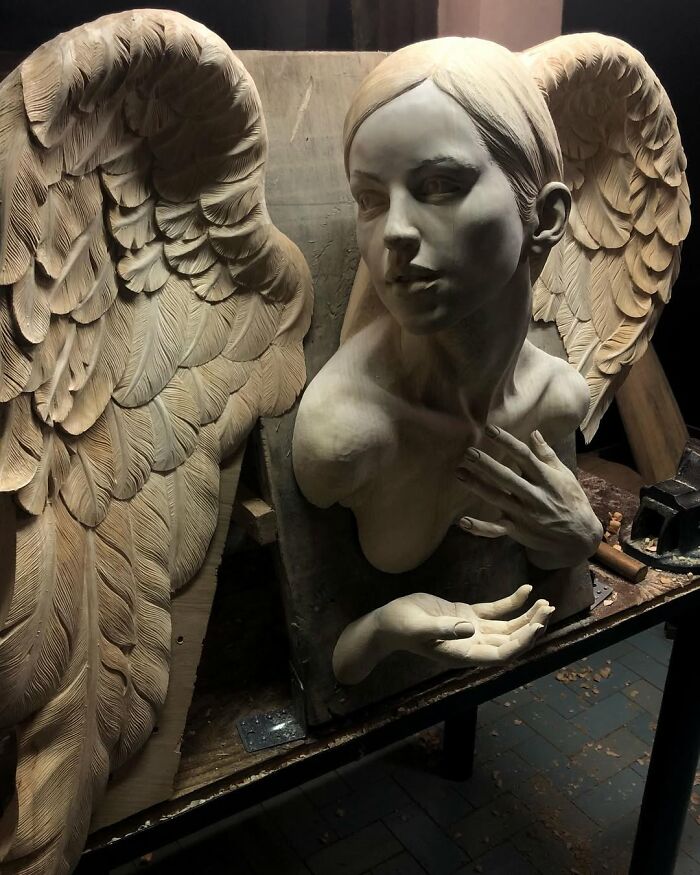 This Polish Artist Turns Blocks Of Wood Into Incredibly Lifelike Sculptures (30 Pics)