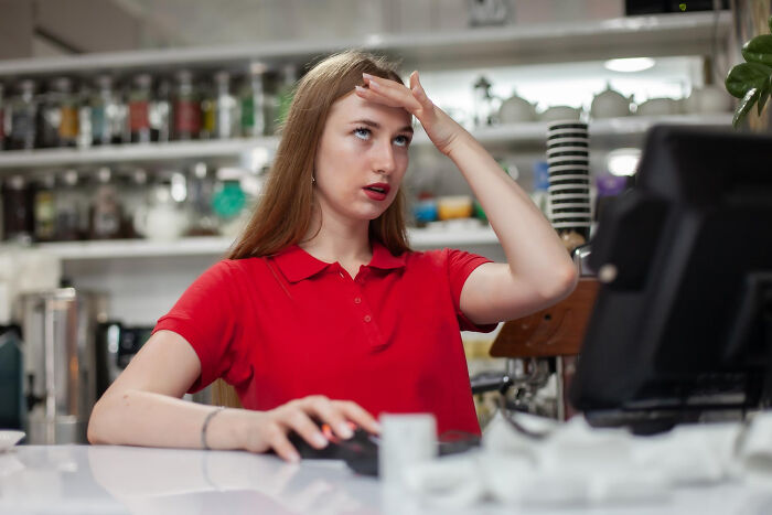 People Are Cracking Up At These 70 Painfully Embarrassing Things That Happened At Work People Are Cracking Up At These 70 Painfully Embarrassing Things That Happened At Work