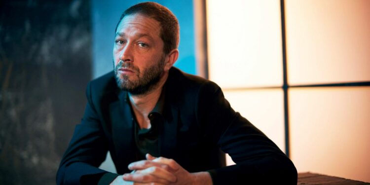  Ebon Moss-Bachrach