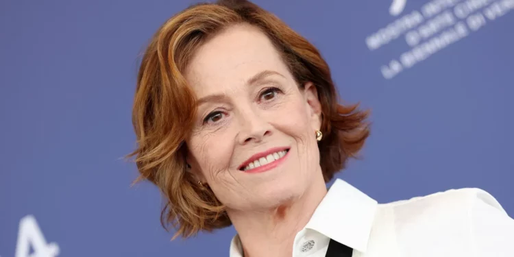 actress Sigourney Weaver actress Sigourney Weaver